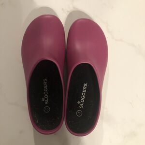 Sloggers Size 7 Fuchsia Great Condition